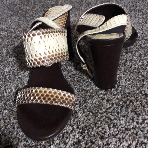 Snakeskin heels 👠 🐍 - Picture 2 of 4